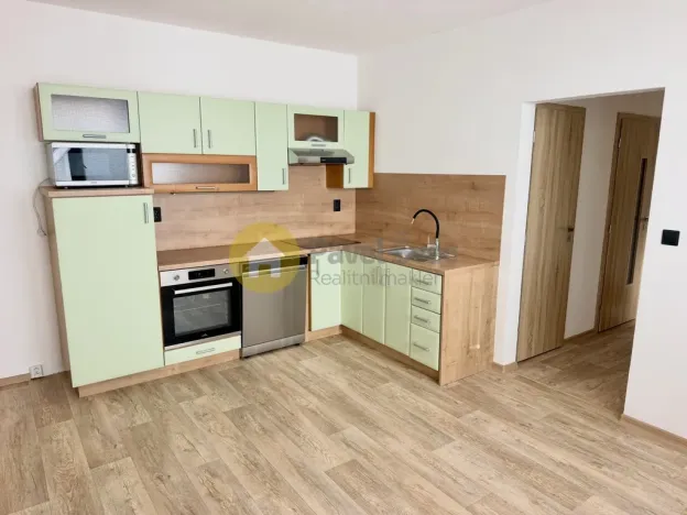 Pronájem bytu 2+kk, Strakonice - Strakonice I, Mládežnická, 41 m2