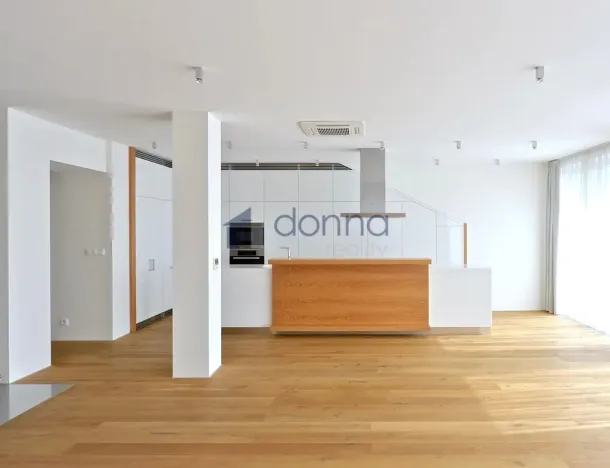 Pronájem bytu 4+kk, Praha, Laubova, 203 m2