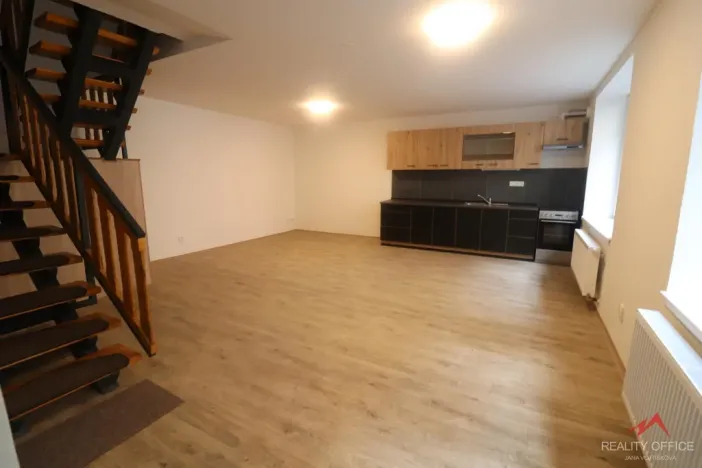 Pronájem bytu 3+kk, Děčín - Děčín IV-Podmokly, Mírové nám., 100 m2