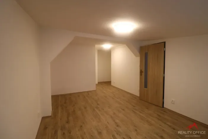 Pronájem bytu 3+kk, Děčín - Děčín IV-Podmokly, Mírové nám., 100 m2
