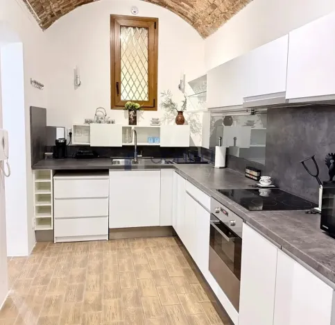 Pronájem bytu 1+kk, Praha, Mozartova, 94 m2