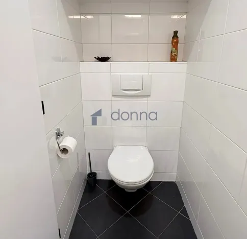 Pronájem bytu 1+kk, Praha, Mozartova, 94 m2