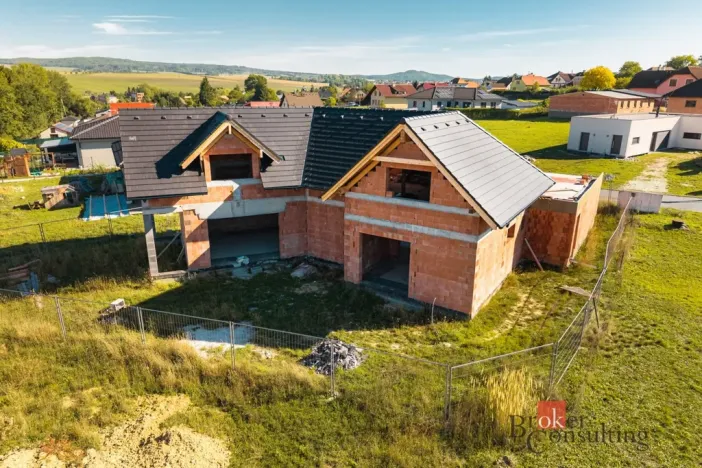 Prodej rodinného domu, Litohlavy, 212 m2