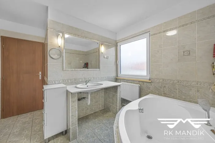 Prodej rodinného domu, Nová Ves, 212 m2