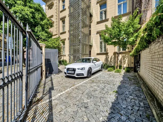 Pronájem bytu 2+kk, Praha - Vinohrady, U Zvonařky, 54 m2