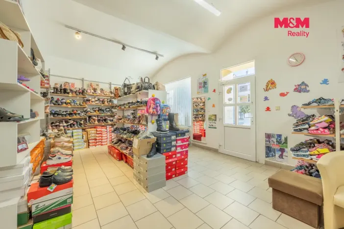 Pronájem obchodního prostoru, Slaný, Palackého, 70 m2