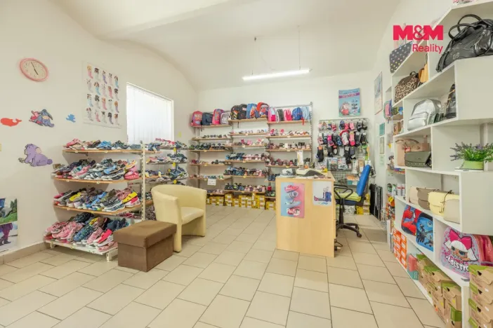 Pronájem obchodního prostoru, Slaný, Palackého, 70 m2