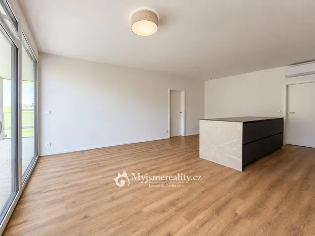 Prodej bytu 3+kk, Znojmo, Jarošova, 76 m2