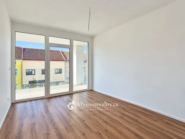 Prodej bytu 3+kk, Znojmo, Jarošova, 76 m2