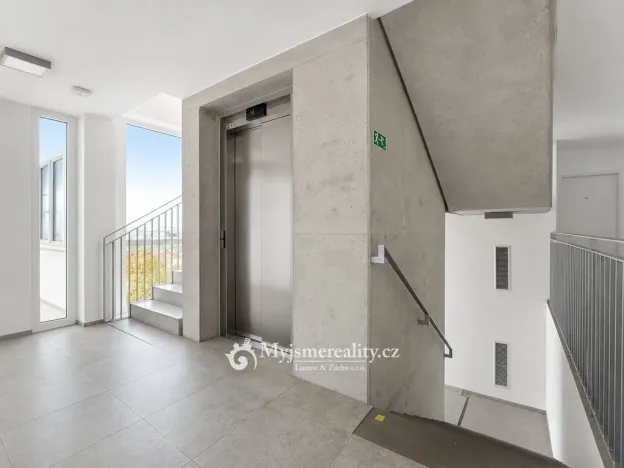 Prodej bytu 3+kk, Znojmo, Jarošova, 76 m2