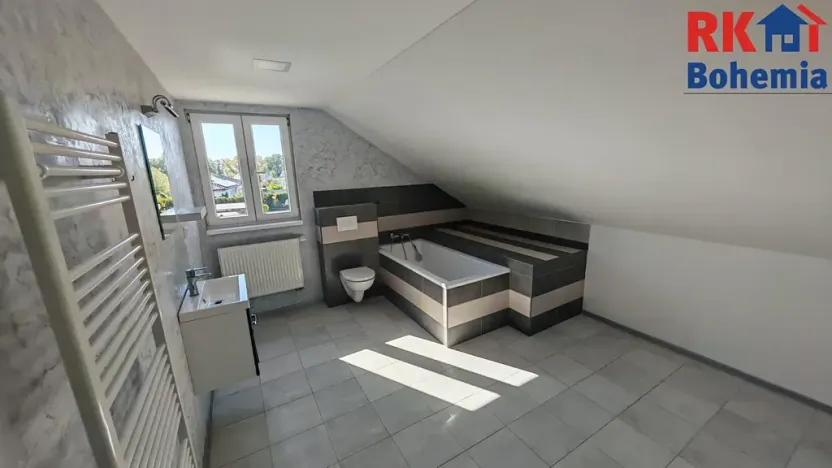 Prodej rodinného domu, Mnichovo Hradiště, Okružní, 170 m2