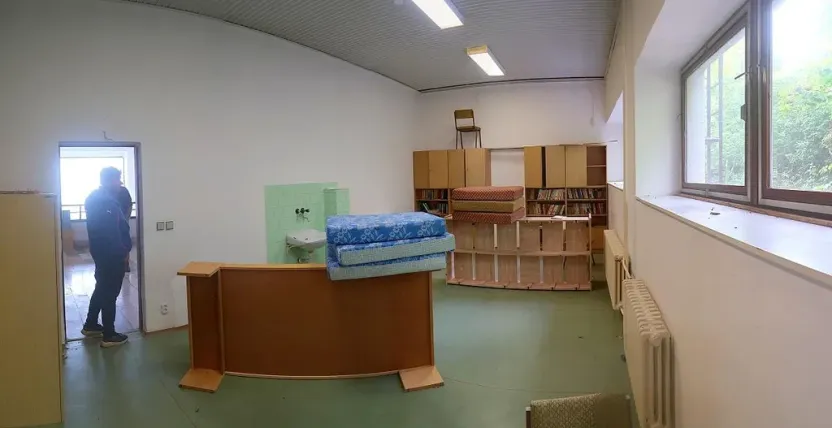 Pronájem skladu, Dobrochov, 1000 m2