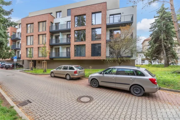 Pronájem bytu 1+kk, Hradec Králové, Na Střezině, 26 m2
