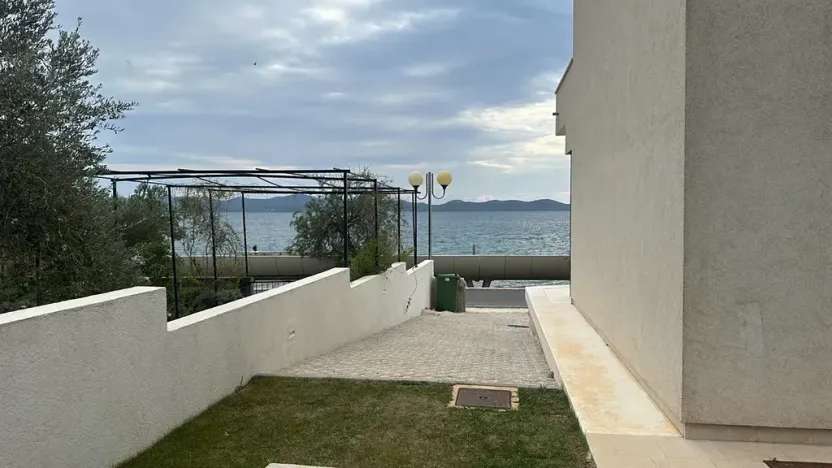 Prodej vily, Zadar, Chorvatsko, Krešimirova obala, 242 m2