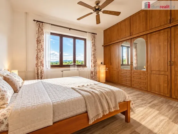 Pronájem rodinného domu, Děčín - Děčín IV-Podmokly, Na Vinici, 90 m2