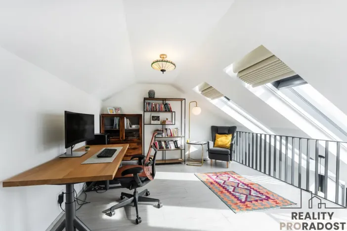 Prodej bytu 3+kk, Praha, Hartigova, 82 m2