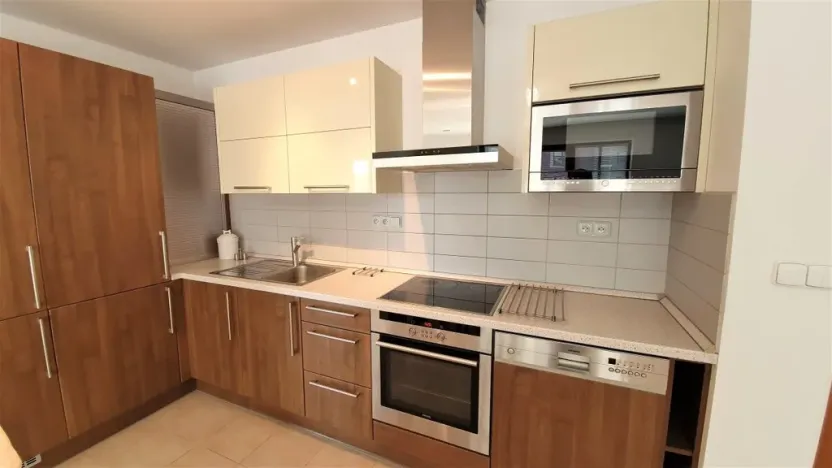 Pronájem bytu 2+kk, Praha - Dejvice, Heinemannova, 56 m2