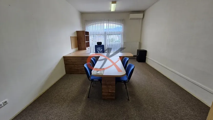 Pronájem kanceláře, Zašová, 200 m2