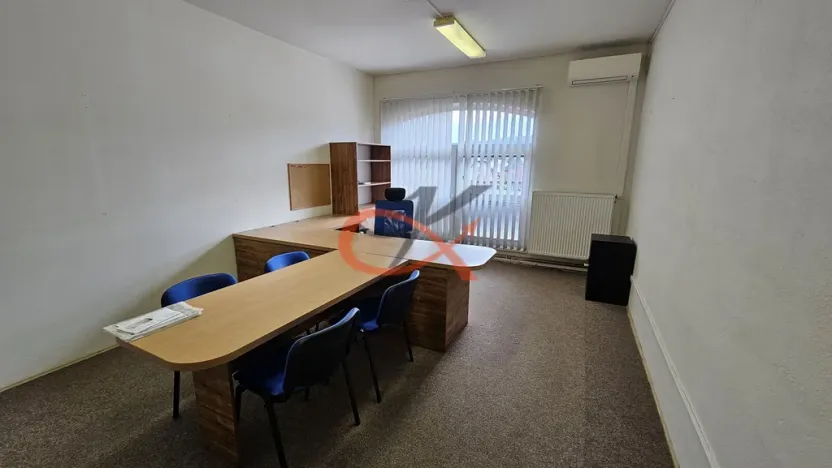 Pronájem kanceláře, Zašová, 200 m2