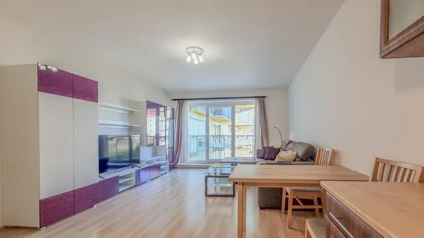 Pronájem bytu 2+kk, Praha - Vysočany, Na Harfě, 57 m2
