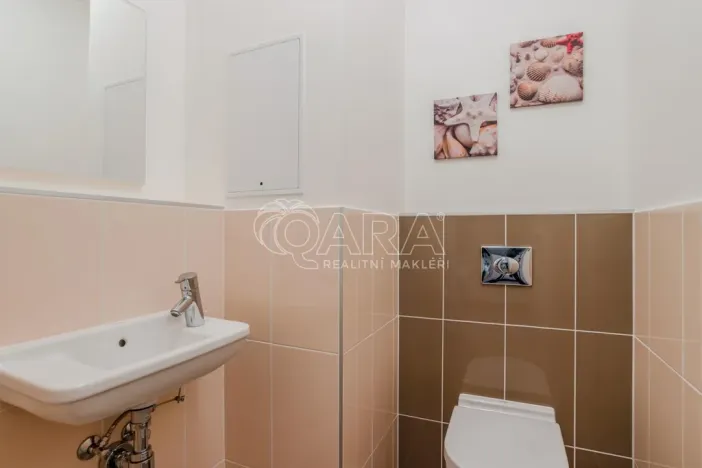 Pronájem bytu 2+kk, Dolní Břežany, U Náměstí, 57 m2