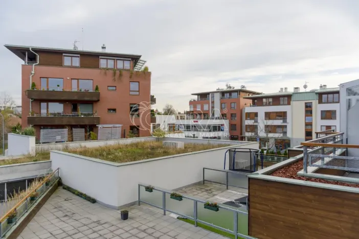 Pronájem bytu 2+kk, Dolní Břežany, U Náměstí, 57 m2