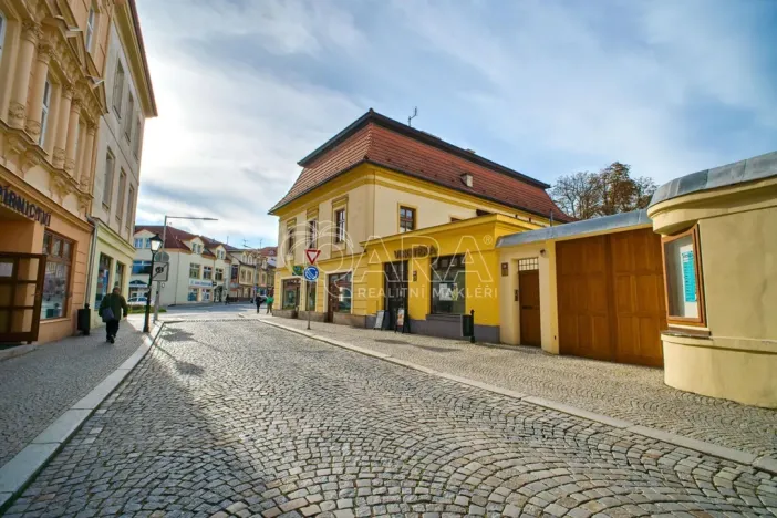 Pronájem obchodního prostoru, Nový Jičín, 28. října, 50 m2