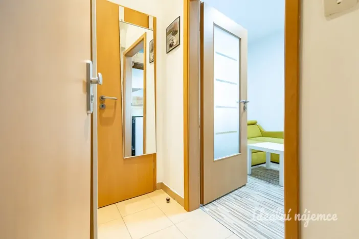 Pronájem bytu 1+kk, Praha - Holešovice, Přístavní, 20 m2