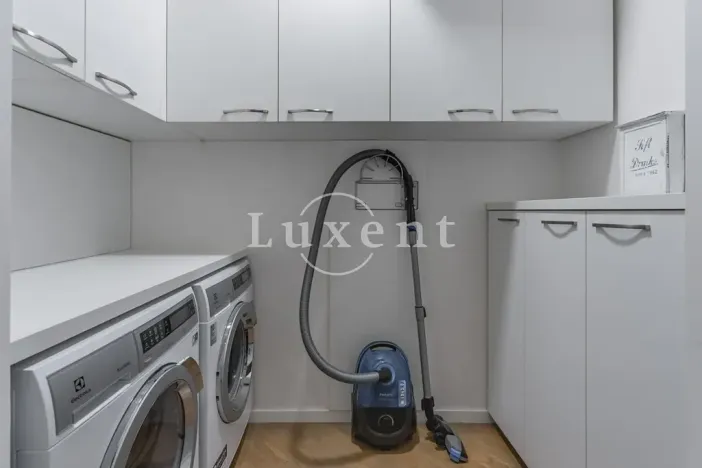Prodej bytu 2+kk, Praha - Staré Město, Kaprova, 84 m2