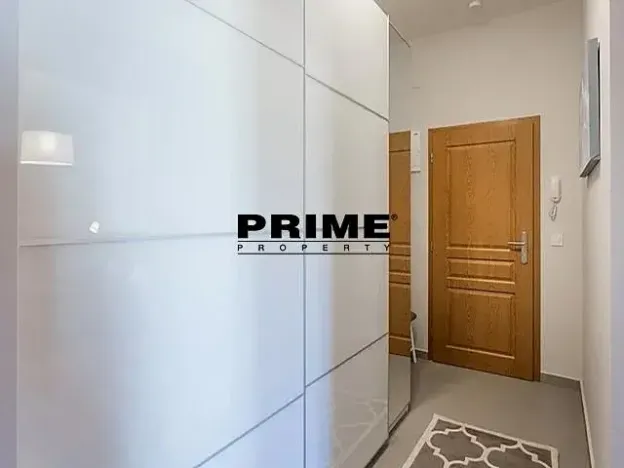 Pronájem bytu 2+kk, Praha - Žižkov, Ondříčkova, 48 m2