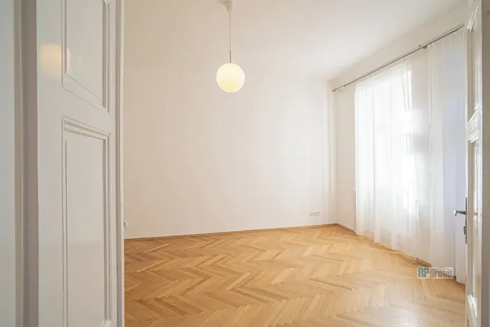 Pronájem bytu 3+1, Praha - Žižkov, Štítného, 99 m2