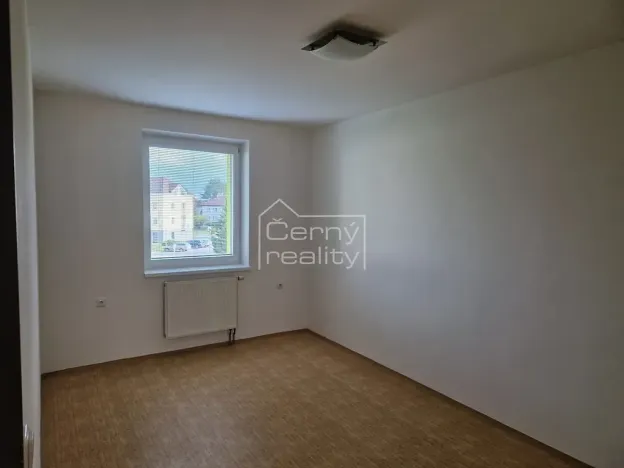 Pronájem bytu 2+1, Sezemice, Nerudova, 55 m2