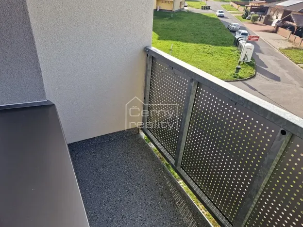Pronájem bytu 2+1, Sezemice, Nerudova, 55 m2