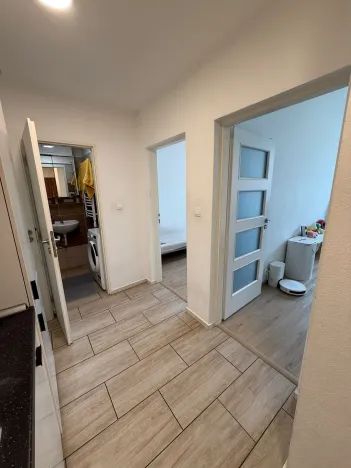 Pronájem bytu 2+kk, Praha - Holešovice, Komunardů, 55 m2