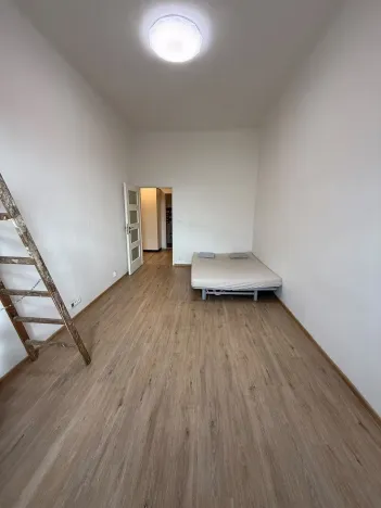 Pronájem bytu 2+kk, Praha - Holešovice, Komunardů, 55 m2