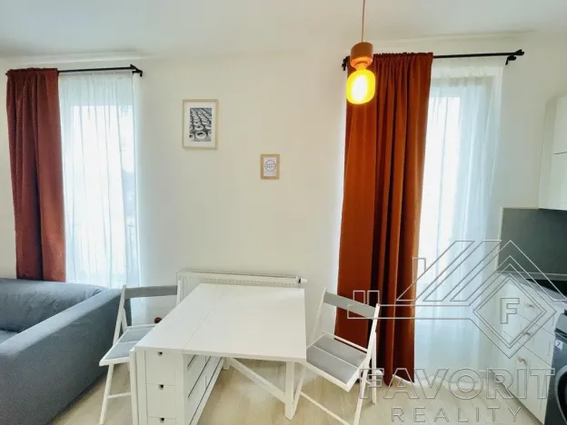Pronájem bytu 1+kk, Praha - Vysočany, Poděbradská, 23 m2