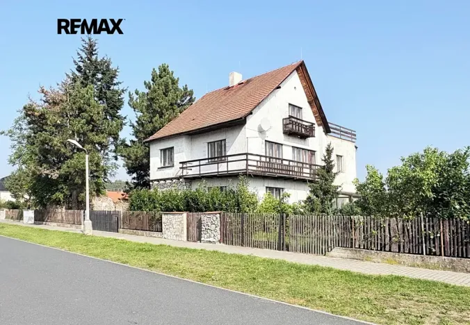 Prodej rodinného domu, Tři Dvory, 132 m2