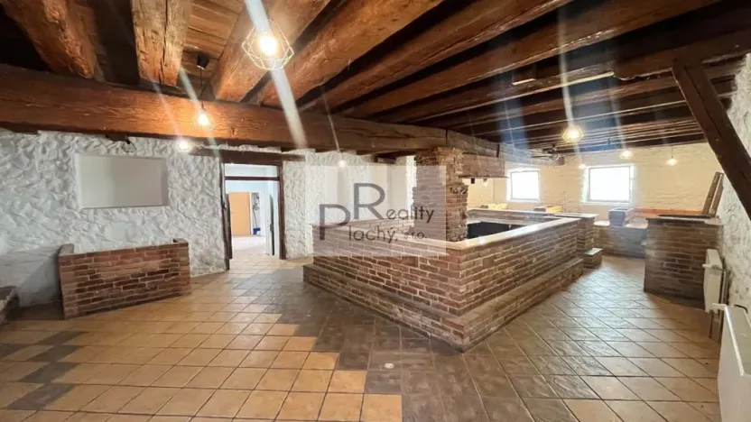 Pronájem obchodního prostoru, Znojmo, Tovární, 300 m2