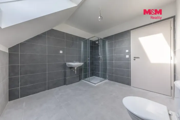 Pronájem bytu 4+kk, Starý Vestec, 102 m2
