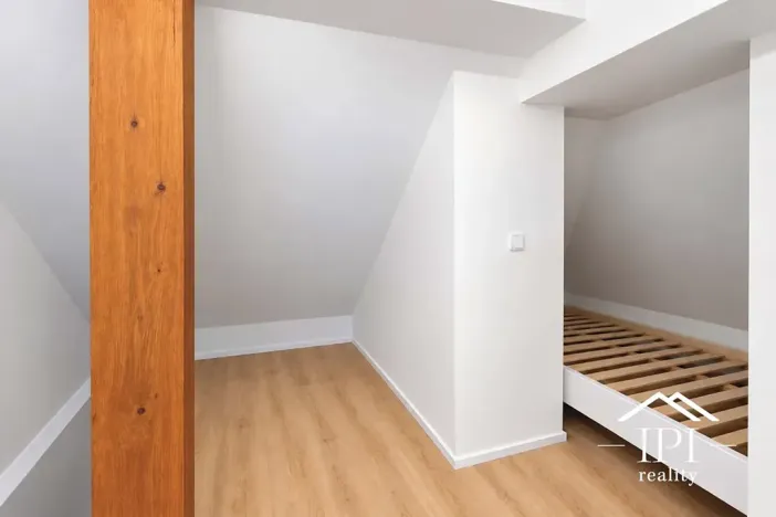 Pronájem bytu 2+kk, Praha - Holešovice, Komunardů, 53 m2