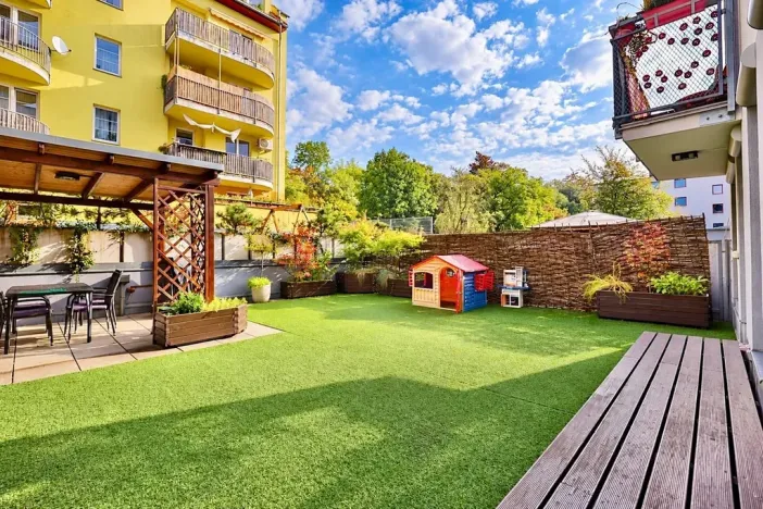 Pronájem bytu 3+kk, Praha - Libeň, V zahradách, 88 m2