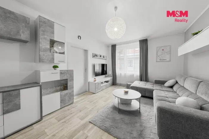 Prodej bytu 2+1, Děčín - Děčín I-Děčín, Zámecká, 68 m2