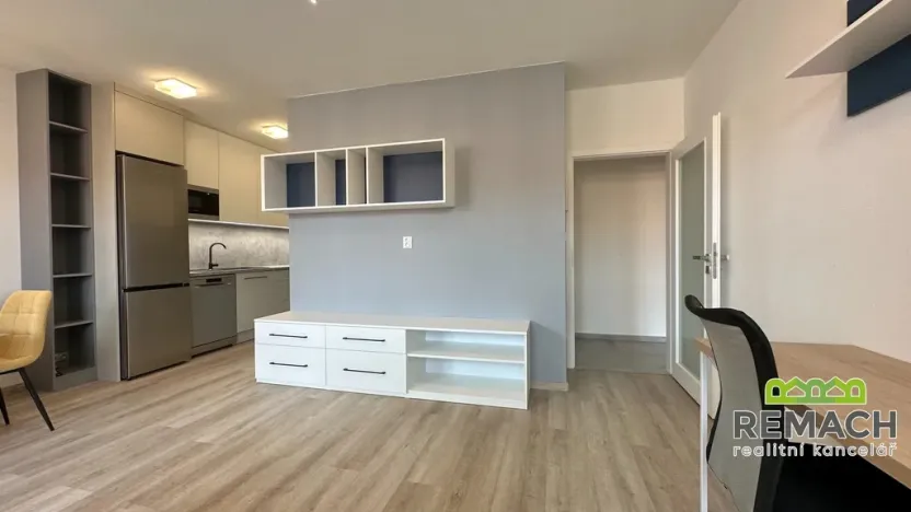 Pronájem bytu 2+kk, Uherské Hradiště, Zahrádky, 57 m2