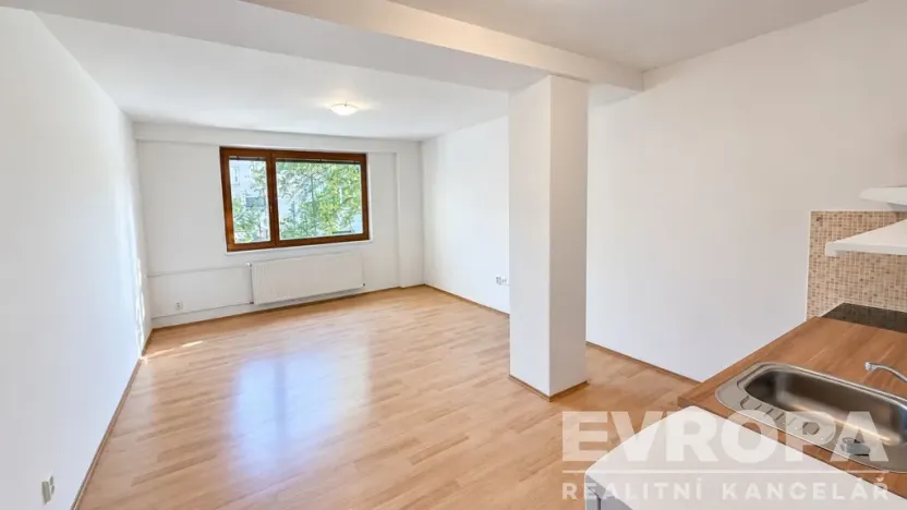 Pronájem bytu 1+kk, Vrchlabí, Českých bratří, 32 m2