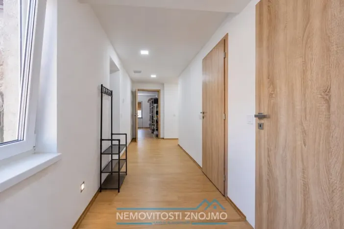 Prodej rodinného domu, Chvalovice, 220 m2
