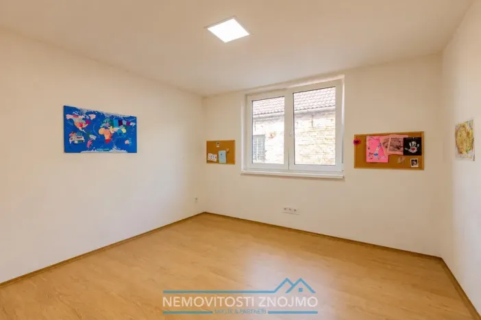 Prodej rodinného domu, Chvalovice, 220 m2