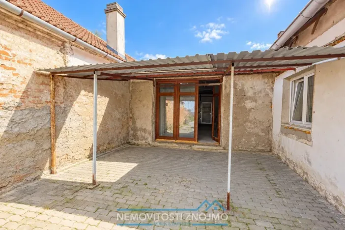 Prodej rodinného domu, Chvalovice, 220 m2