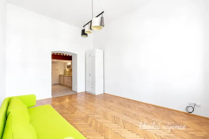 Pronájem bytu 1+1, Praha - Smíchov, Radlická, 43 m2