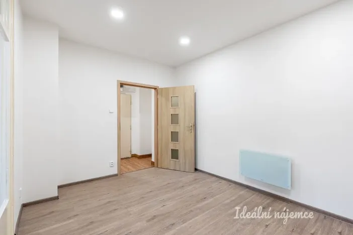 Pronájem bytu 2+kk, Praha - Břevnov, Patočkova, 41 m2