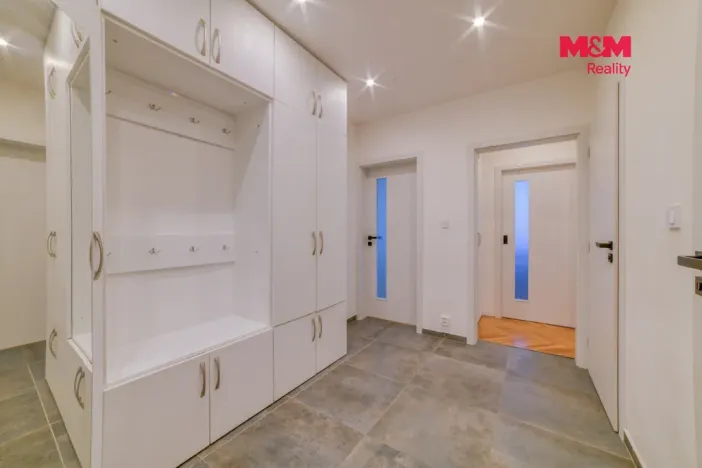 Prodej bytu 3+1, Mariánské Lázně - Úšovice, Mánesova, 63 m2